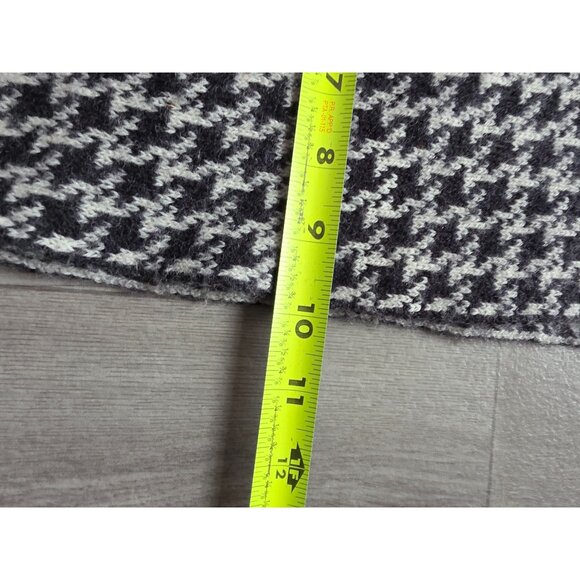 Houndstooth Knit Scarf With Fringe Tassels Black/White/Red 10"x62"  Wool Blend - Picture 4 of 4